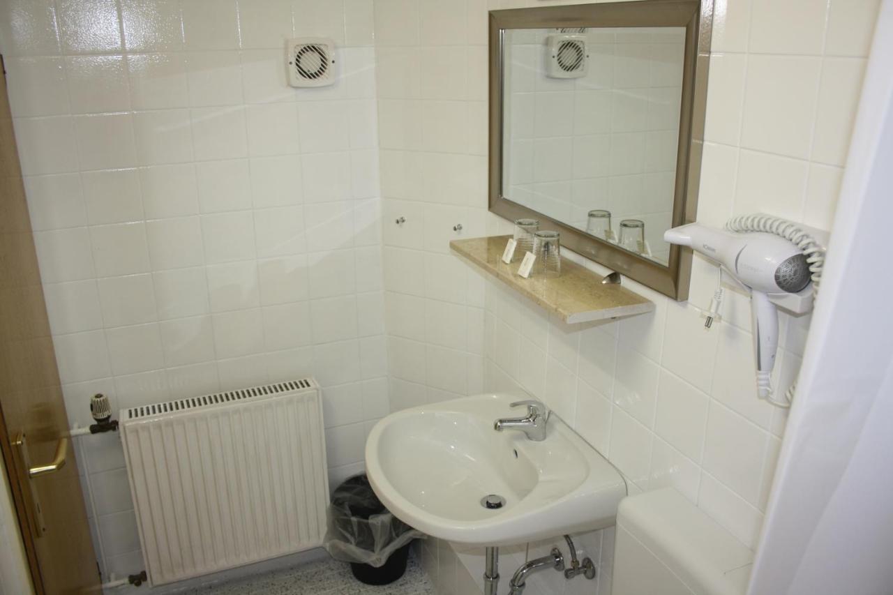 Hotel Am Kamin Duisburg Eksteriør bilde